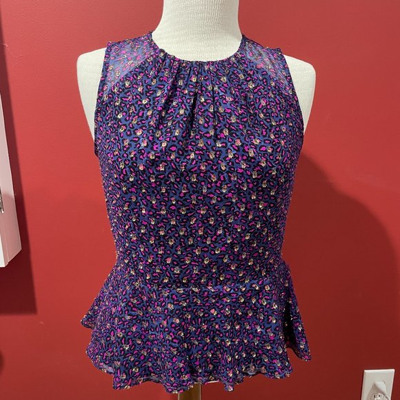 Alice & Trixie Sleeveless Scoop Neck Peplum Top/Zip Back/Gold Button at Neck - Picture 1 of 4